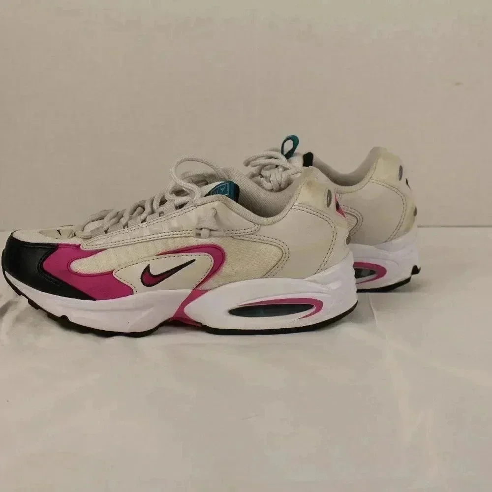 women's AIR MAX TRIAX